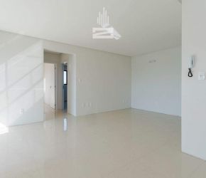 Apartamento no Bairro Itoupava Seca em Blumenau com 2 Dormitórios (2 suítes) e 75 m² - 7626