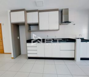 Apartamento no Bairro Itoupava Seca em Blumenau com 2 Dormitórios (1 suíte) e 90 m² - 3693
