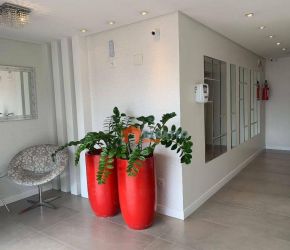 Apartamento no Bairro Itoupava Seca em Blumenau com 2 Dormitórios (1 suíte) e 58 m² - AP0089