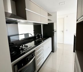 Apartamento no Bairro Itoupava Seca em Blumenau com 3 Dormitórios (1 suíte) - 888405