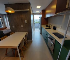 Apartamento no Bairro Itoupava Seca em Blumenau com 1 Dormitórios e 50 m² - 3476643