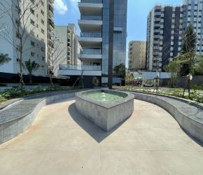 Apartamento no Bairro Jardim Blumenau em Blumenau com 4 Dormitórios (4 suítes) e 265 m² - 817