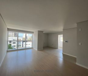 Apartamento no Bairro Ponta Aguda em Blumenau com 3 Dormitórios (1 suíte) e 122 m² - 23501