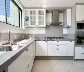 Apartamento no Bairro Ponta Aguda em Blumenau com 4 Dormitórios (3 suítes) e 278 m² - AP1495