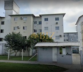 Apartamento no Bairro Ponta Aguda em Blumenau com 2 Dormitórios e 54 m² - 1085