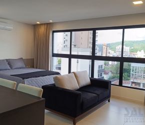 Apartamento no Bairro Ponta Aguda em Blumenau com 1 Dormitórios (1 suíte) e 33 m² - 3690705