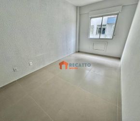 Apartamento no Bairro Ponta Aguda em Blumenau com 2 Dormitórios e 51 m² - AP0509