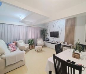 Apartamento no Bairro Ponta Aguda em Blumenau com 2 Dormitórios (1 suíte) e 97 m² - 616
