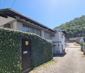 Apartamento no Bairro Ponta Aguda em Blumenau com 3 Dormitórios (1 suíte) e 200 m² - 4120781-V