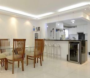 Apartamento no Bairro Ponta Aguda em Blumenau com 3 Dormitórios (1 suíte) e 130 m² - 784