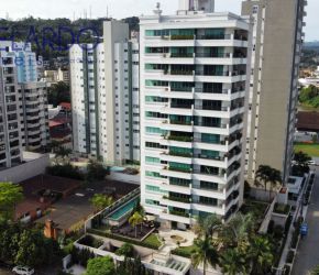 Apartamento no Bairro Ponta Aguda em Blumenau com 4 Dormitórios (4 suítes) e 350 m² - 1050