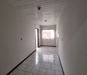 Apartamento no Bairro Salto Norte em Blumenau com 2 Dormitórios - 202-L