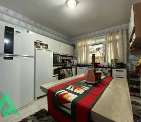 Apartamento no Bairro Velha em Blumenau com 3 Dormitórios e 88.75 m² - 1334621