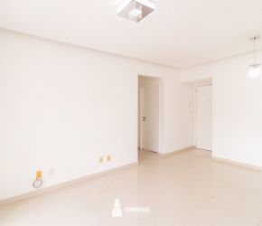 Apartamento no Bairro Velha em Blumenau com 3 Dormitórios (1 suíte) e 99 m² - 70213805