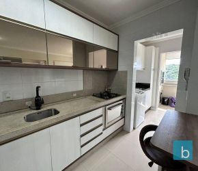 Apartamento no Bairro Velha em Blumenau com 2 Dormitórios (1 suíte) e 73 m² - AP0153