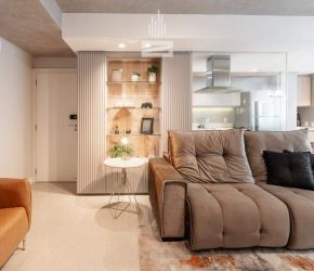 Apartamento no Bairro Velha em Blumenau com 2 Dormitórios (1 suíte) e 103 m² - 9398
