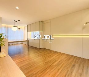 Apartamento no Bairro Velha em Blumenau com 2 Dormitórios (1 suíte) e 98 m² - 4010