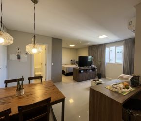 Apartamento no Bairro Velha em Blumenau com 1 Dormitórios e 45 m² - 9592