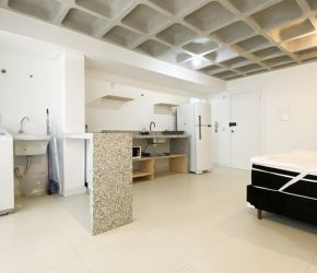 Apartamento no Bairro Victor Konder em Blumenau com 1 Dormitórios e 45 m² - 3476997