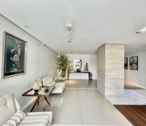Apartamento no Bairro Victor Konder em Blumenau com 2 Dormitórios (1 suíte) e 84 m² - AP0168