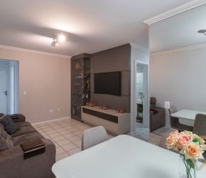 Apartamento no Bairro Vila Formosa em Blumenau com 3 Dormitórios (1 suíte) e 92 m² - 3317458