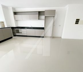 Apartamento no Bairro Vila Nova em Blumenau com 2 Dormitórios (2 suítes) e 74.93 m² - 6873