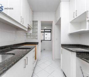 Apartamento no Bairro Vila Nova em Blumenau com 2 Dormitórios (1 suíte) e 108 m² - AP4772