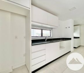 Apartamento no Bairro Vila Nova em Blumenau com 2 Dormitórios (1 suíte) e 74 m² - AP0559
