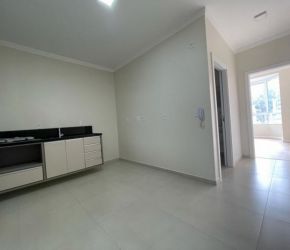 Apartamento no Bairro Vila Nova em Blumenau com 1 Dormitórios e 45 m² - 3824292
