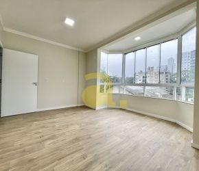 Apartamento no Bairro Vila Nova em Blumenau com 1 Dormitórios e 38 m² - 6004487