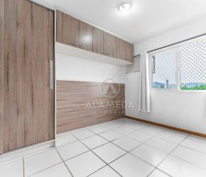 Apartamento no Bairro Vila Nova em Blumenau com 3 Dormitórios (1 suíte) - AP1642