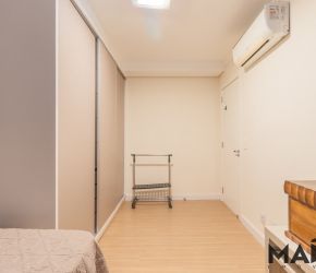 Apartamento no Bairro Vila Nova em Blumenau com 3 Dormitórios (1 suíte) e 120.61 m² - 6311651