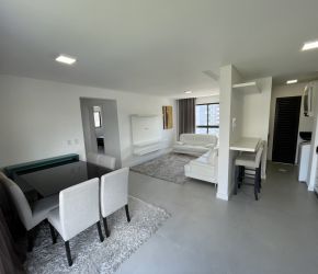 Apartamento no Bairro Vila Nova em Blumenau com 2 Dormitórios (1 suíte) - 3900617