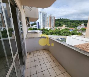Apartamento no Bairro Vila Nova em Blumenau com 3 Dormitórios (1 suíte) e 80 m² - 6004789