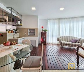 Apartamento no Bairro Vila Nova em Blumenau com 3 Dormitórios (3 suítes) e 176 m² - AP1467