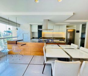 Apartamento no Bairro Vila Nova em Blumenau com 3 Dormitórios (2 suítes) e 120 m² - AP1628