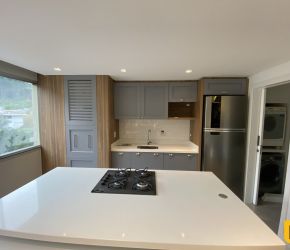 Apartamento no Bairro Vila Nova em Blumenau com 2 Dormitórios (1 suíte) e 80 m² - 4120918-L