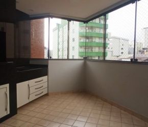 Apartamento no Bairro Vila Nova em Blumenau com 4 Dormitórios (1 suíte) e 120 m² - L00760