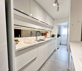 Apartamento no Bairro Vila Nova em Blumenau com 3 Dormitórios (2 suítes) e 112.38 m² - 6328