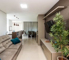 Apartamento no Bairro Vila Nova em Blumenau com 2 Dormitórios (1 suíte) e 78 m² - 3319194