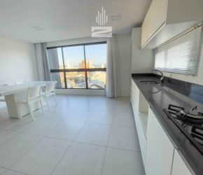 Apartamento no Bairro Vila Nova em Blumenau com 2 Dormitórios (1 suíte) e 74 m² - 9369