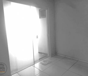 Apartamento no Bairro Vila Nova em Blumenau com 2 Dormitórios e 65 m² - 4112515