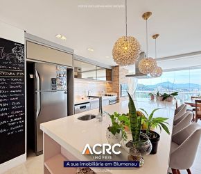 Apartamento no Bairro Vila Nova em Blumenau com 3 Dormitórios (3 suítes) e 169 m² - AP08940V