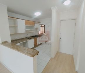 Apartamento no Bairro Vila Nova em Blumenau com 3 Dormitórios (1 suíte) - 1003-L