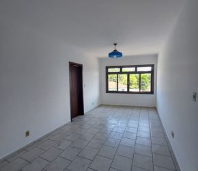 Apartamento no Bairro Vila Nova em Blumenau com 3 Dormitórios - 236