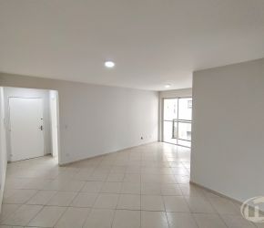 Apartamento no Bairro Vila Nova em Blumenau com 3 Dormitórios - 6960435