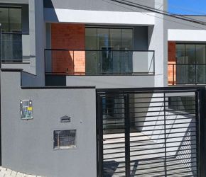 Casa no Bairro Água Verde em Blumenau com 2 Dormitórios (2 suítes) e 93.85 m² - V01512