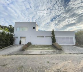 Casa no Bairro Água Verde em Blumenau com 6 Dormitórios (2 suítes) e 250 m² - 7914