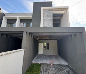 Casa no Bairro Água Verde em Blumenau com 3 Dormitórios (1 suíte) e 115 m² - 5611000