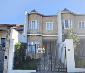 Casa no Bairro Água Verde em Blumenau com 3 Dormitórios (1 suíte) e 137.56 m² - 6960987